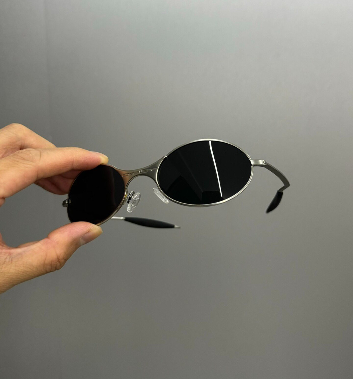 Vintage Oakley C Wire1.0 Titanium Lightweight Sunglasses