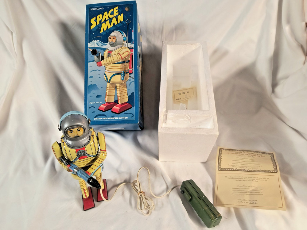 VINTAGE SCHYLLING SPACE MAN