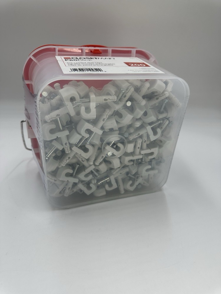 Propack Pre-Loaded Wall Clips (200-Piece) Closet Maid