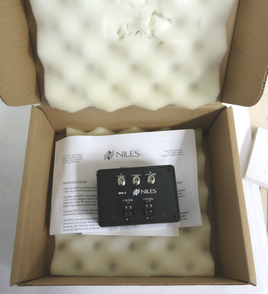 Niles RSF-1 Voltage Controlled RF A-B Switching System