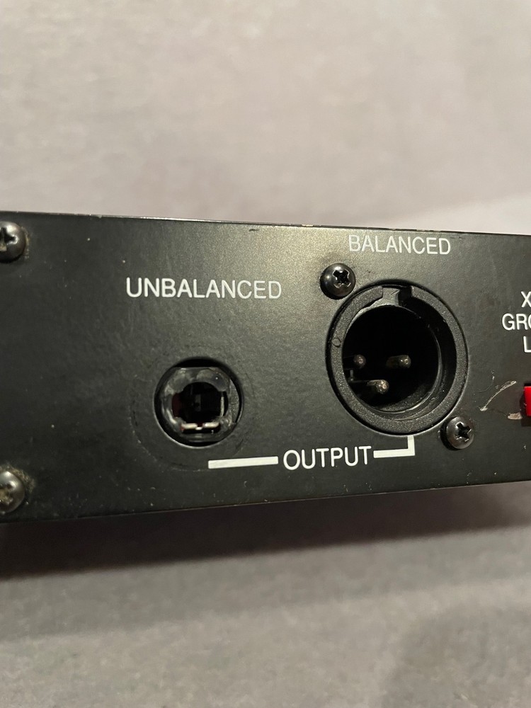 BBE 383 BASS PREAMP RACK MOUNTABLE BLACK