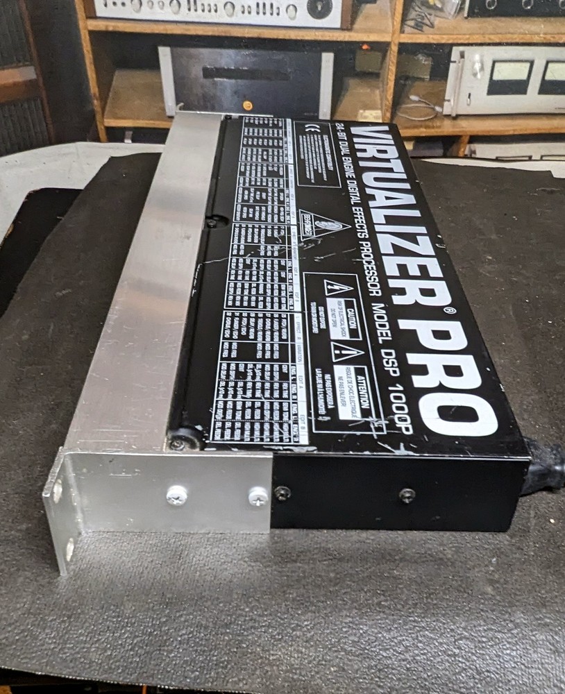 Behringer Virtualizer Pro DSP-1000P 24-bit dual engine digital effects processer