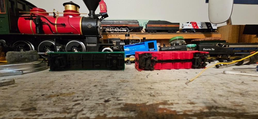 Bachmann HO Scale "The Challenger" Train Set