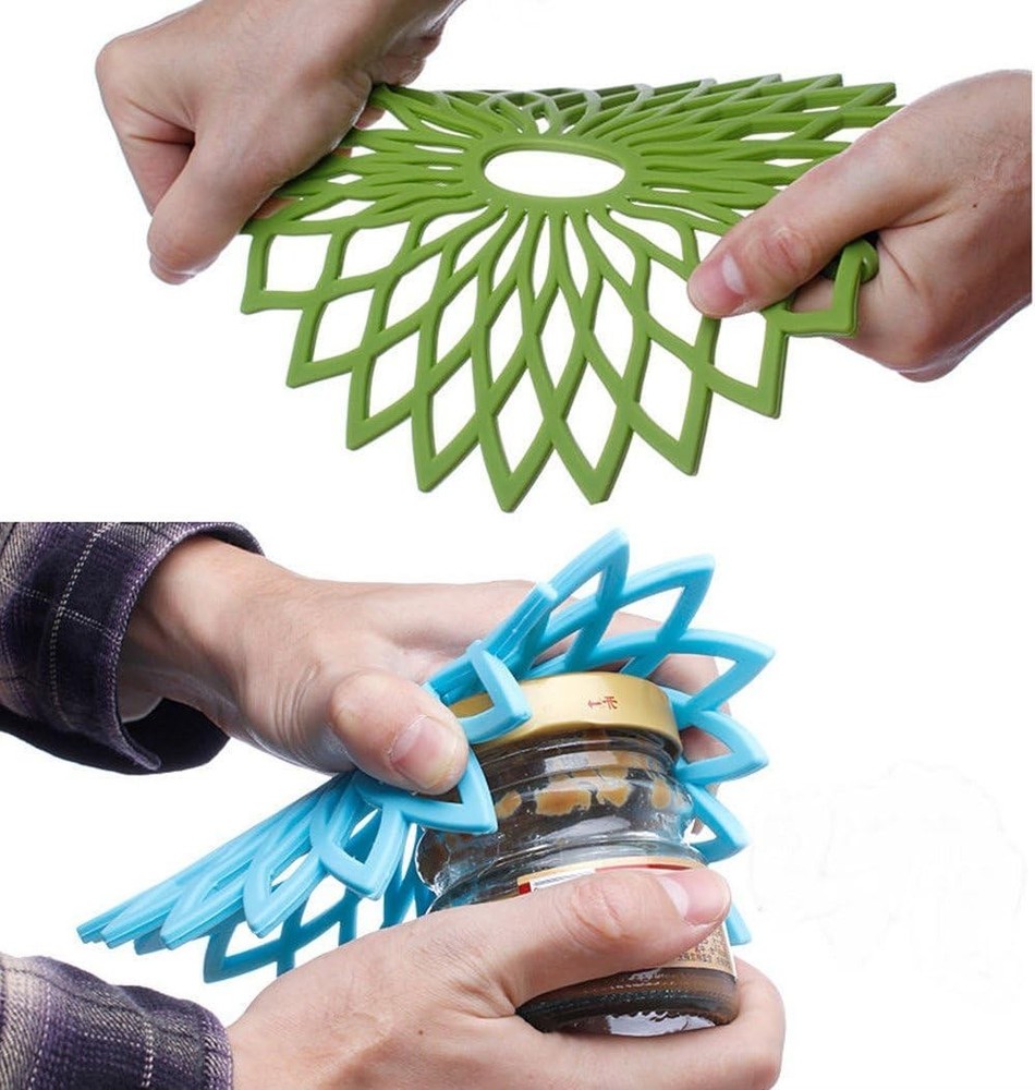 Versatile 3-Piece Silicone Trivet Set - Durable Flower Design for Kitchen Use