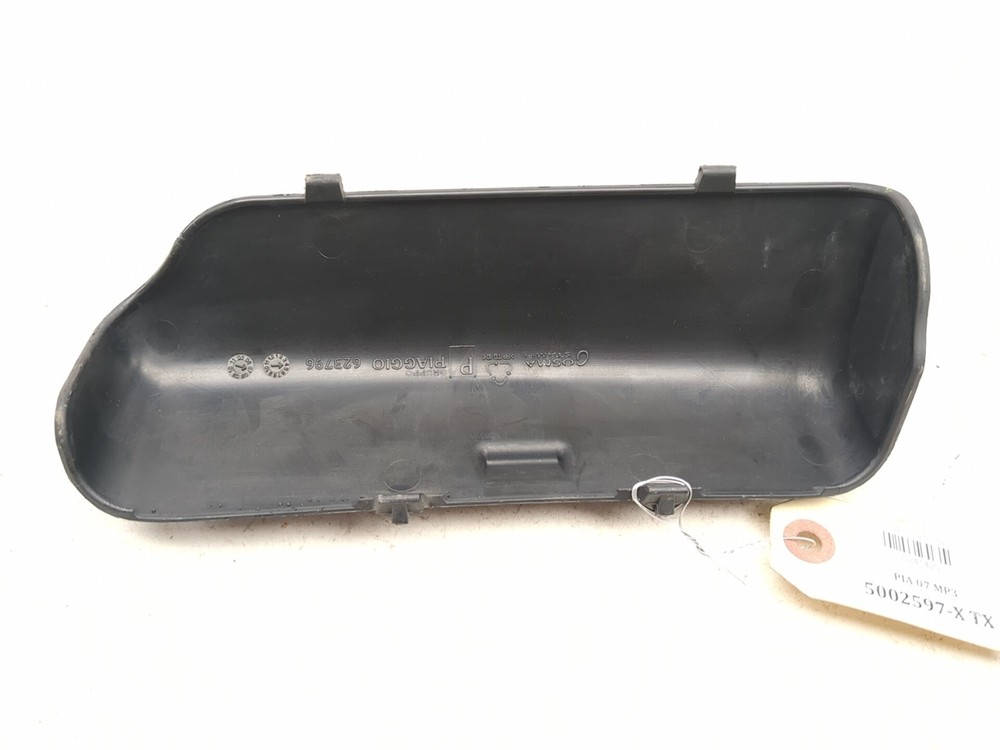 06-11 Piaggio MP3 250 Tool Kit Access Panel 623796