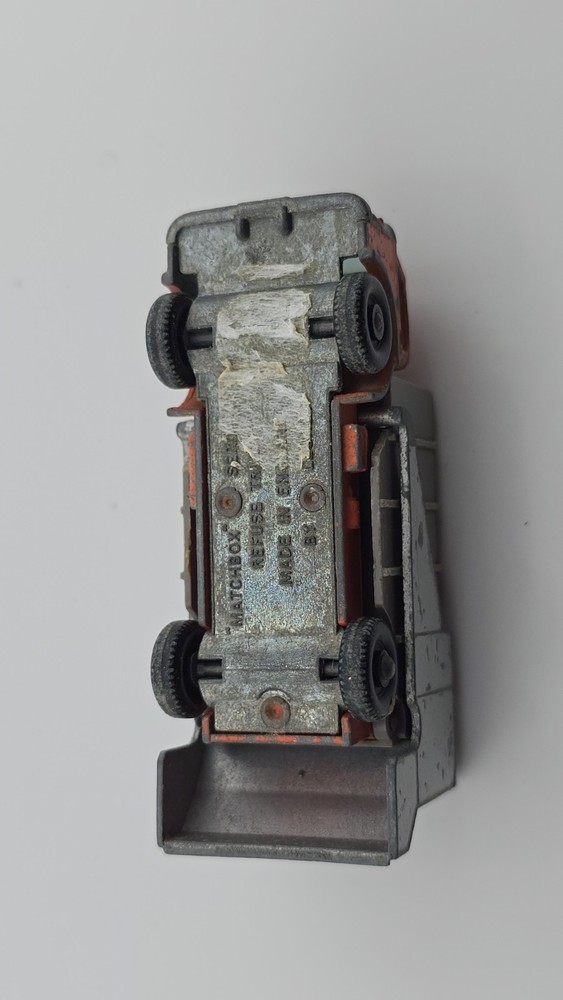 MATCHBOX LESNEY No.7 FORD REFUSE TRUCK