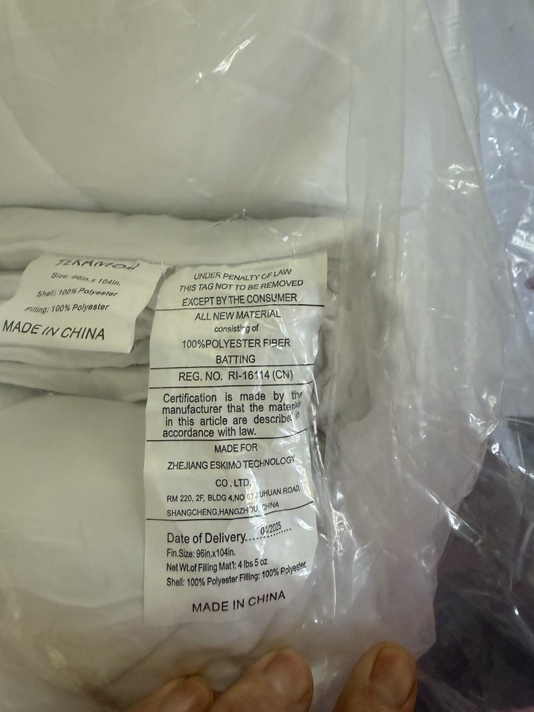 Tekamon All Season Cal King Comforter Soft Down Alternative