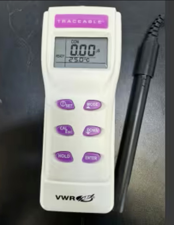 VWR 89094-958 TRACEABLE EXPANDED RANGE CONDUCTIVITY METER