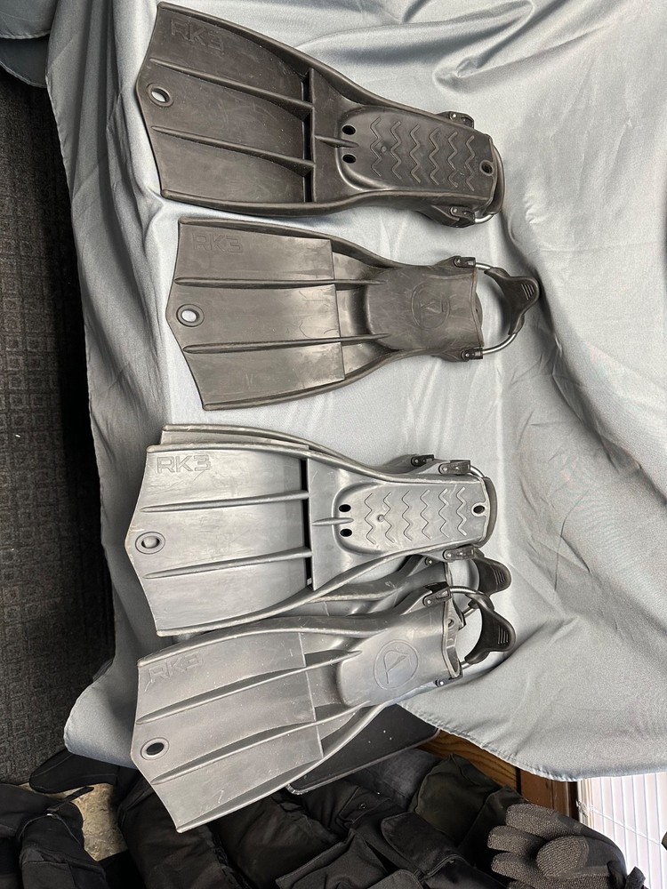 Apeks RK3   HD Tec Fin Small Grey