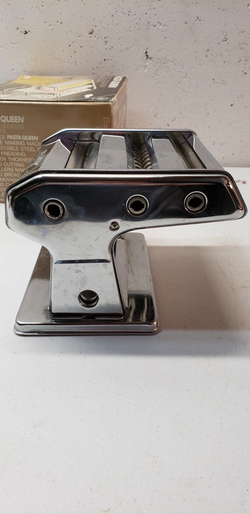 HIMARK GOURMET KITCHEN PASTA QUEEN NOODLE MAKING MACHINE