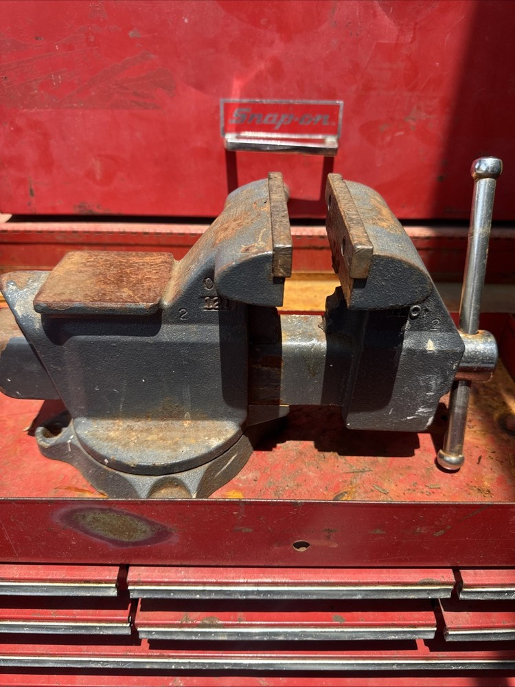 Craftsman 51885 4 1/2 Bench Vise