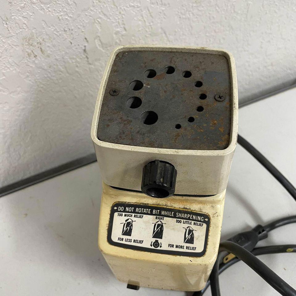 Vintage Black & Decker Drill Bit Sharpener Tool (7980?) - HN