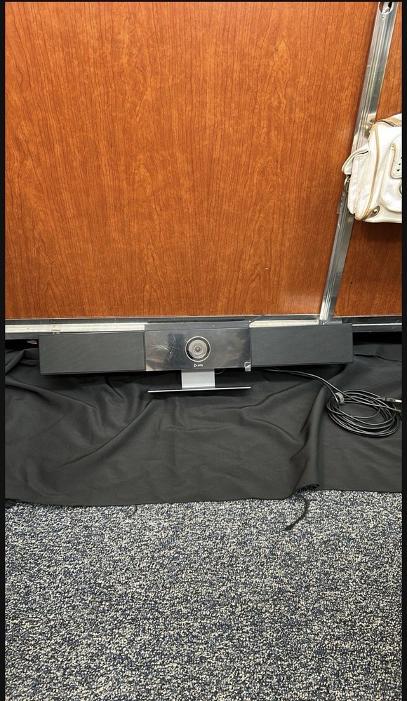 Poly Studio USB Video Bar – 4K Conference Camera & Audio System