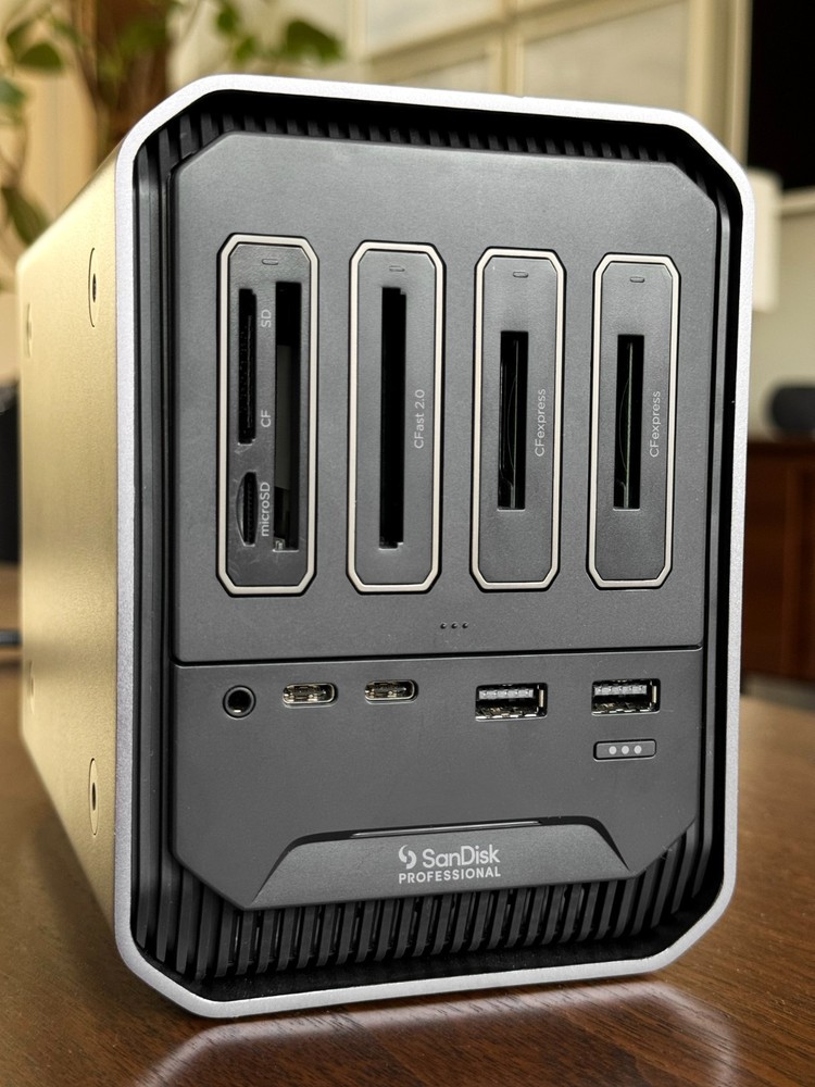 SanDisk PRO-DOCK 4