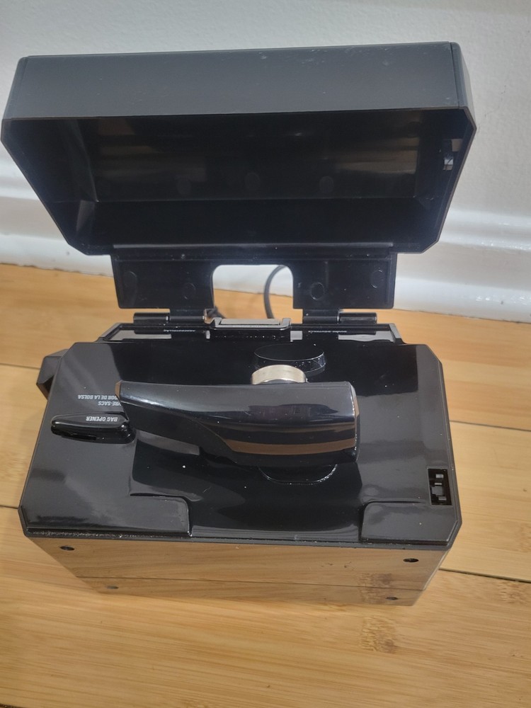 Black & Decker SpaceMaker CO100B Under Cabinet Can Opener Knife Sharpener Black