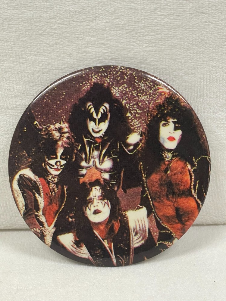 KISS ORIGINAL VINTAGE AUCOIN 1976 PIN Back Button Rare 3" Destroyer Band Army