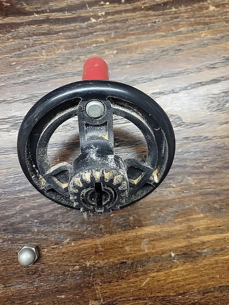 Craftsman 10" 137 Table Saw Elevation Hand wheels Black