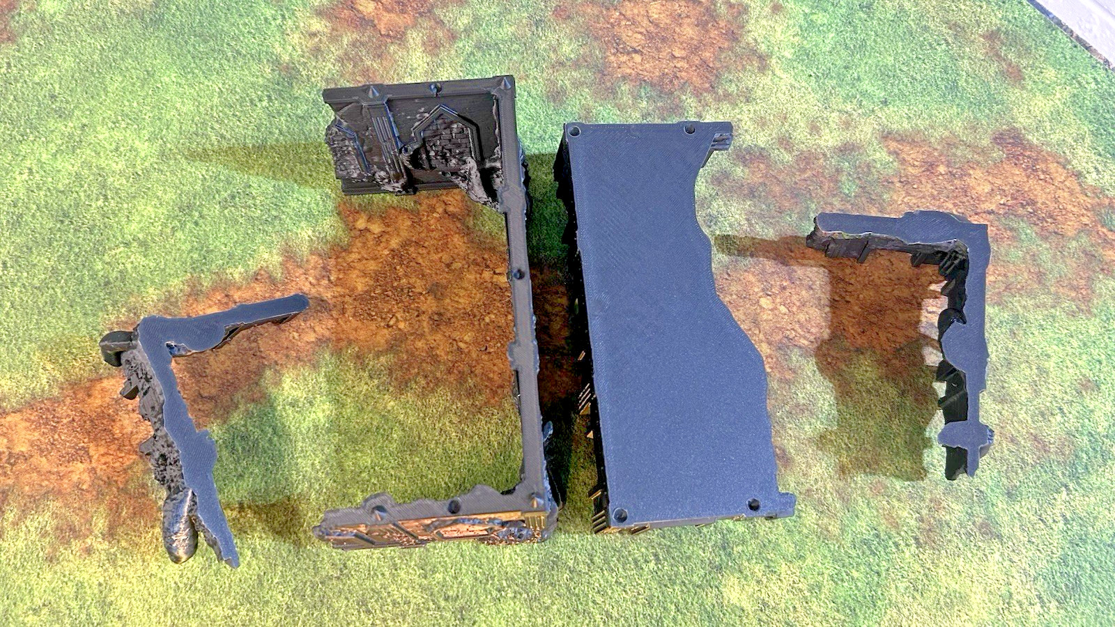 Tabletop Terrain - Infected Ruins - Perfect for Warhammer 40K/Fantasy: 12 pcs