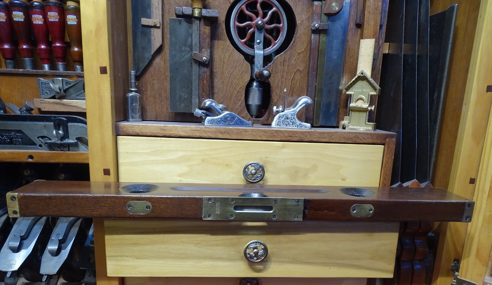 Stanley Rule & Level 26" No. 13 Adjustable Level & Plumb Refurbished Condition.