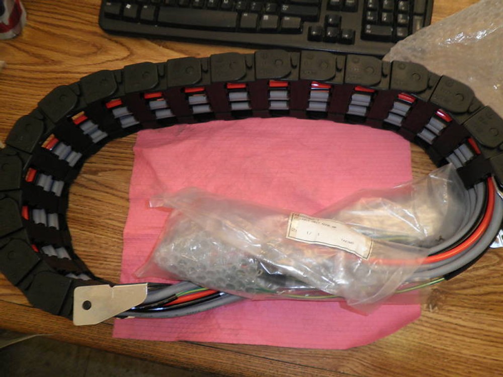 Igus Model: 25.4.100 Cable Unit / ReadyChain