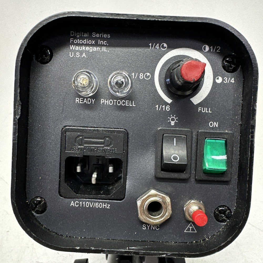 Fotodiox Flash Fan D-180 Digital Series Transmitter/Receiver Missing Cover