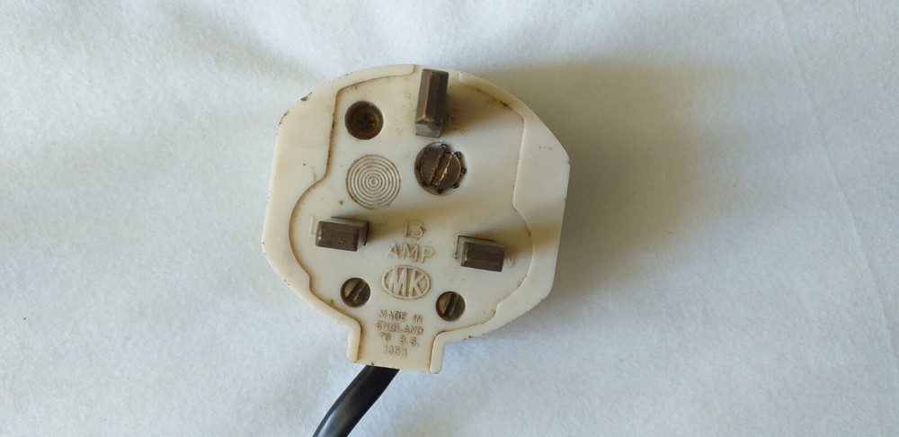 Figurehead Electronics Vintage Micro Chip Muscle Exersier (Working)