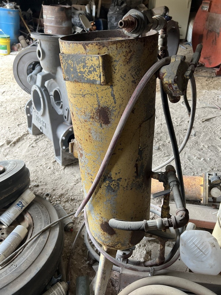 Sand Blast Pot