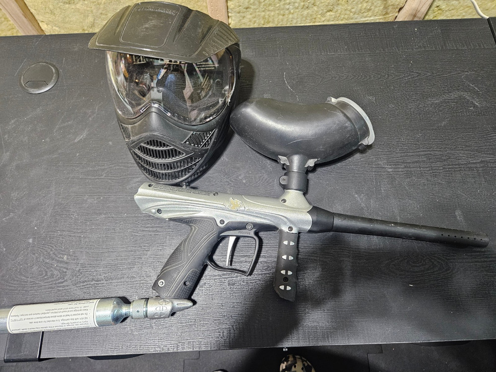 paintball gun with mask