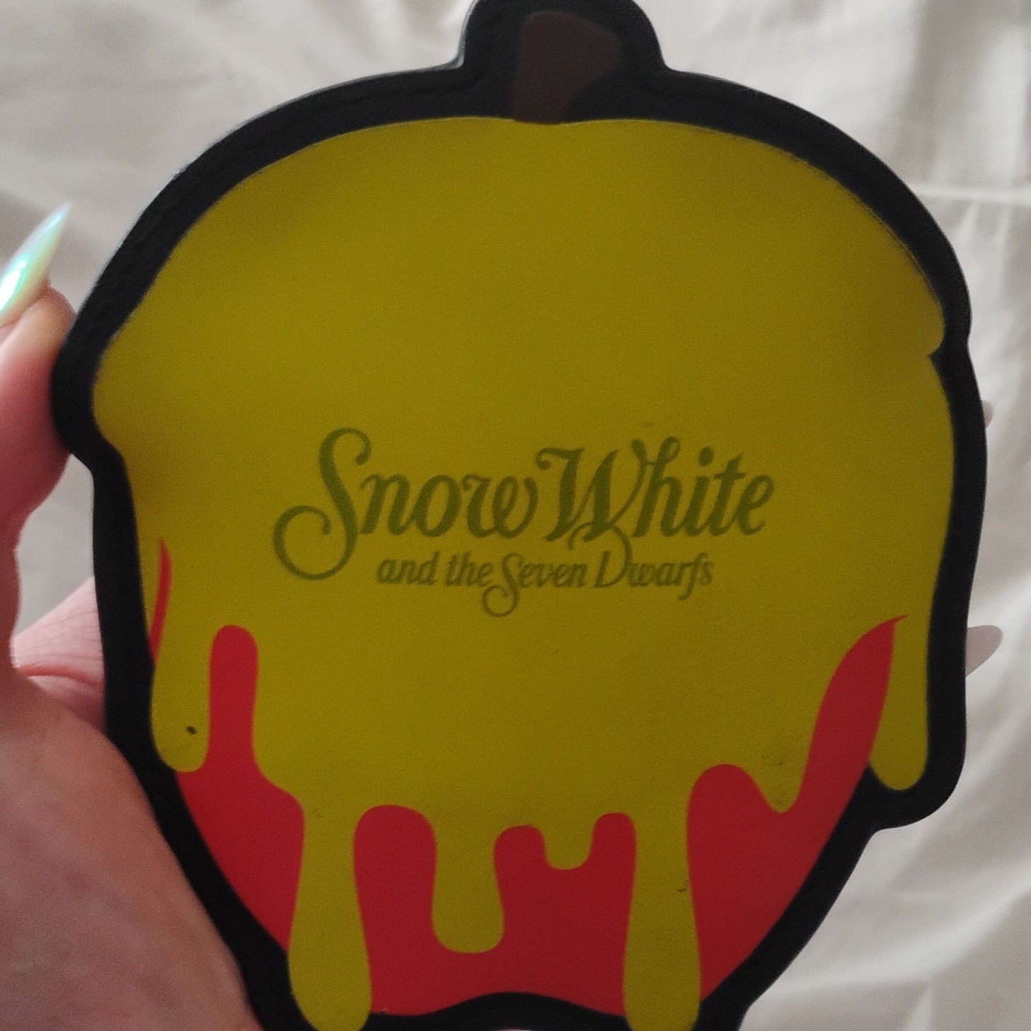 Loungefly Disney Snow White and the Seven Dwarfs Poison Apple Small Coin Purse