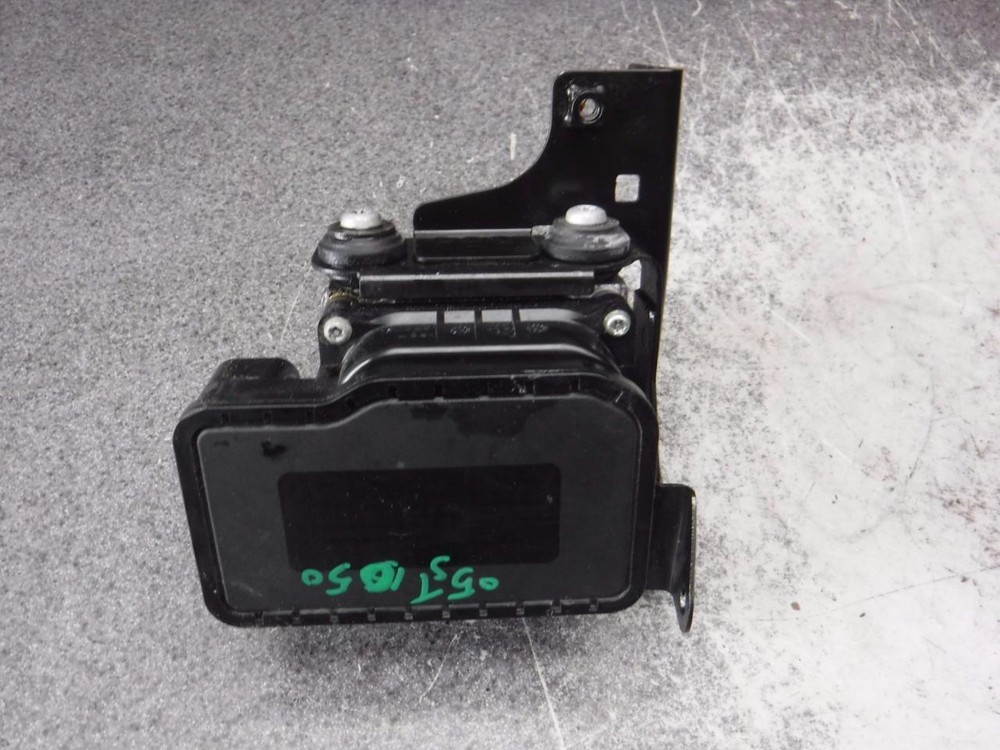 06 Triumph Sprint ST 1050 ABS Pump Motor Module S2E