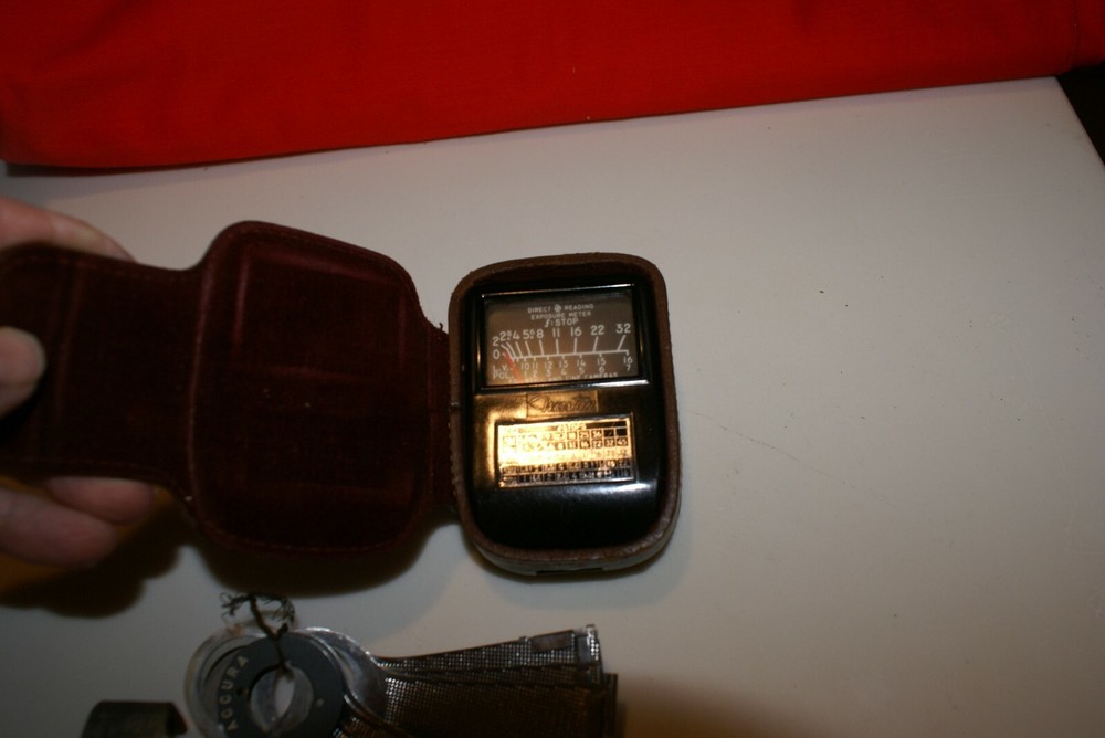 VINTAGE WESTON DIRECT READING EXPOSURE LIGHT METER MODEL 853 W/ ORIGINAL CASE