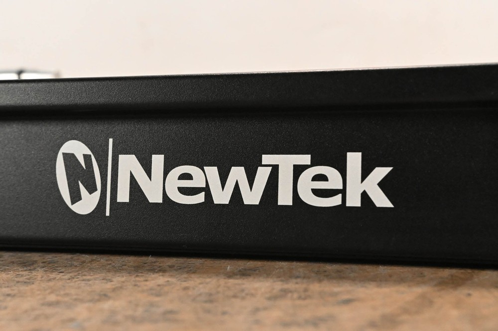 NewTek (Vizrt) TriCaster TCXD455 Video Switcher w/ TCXD455 CS CG01MHG