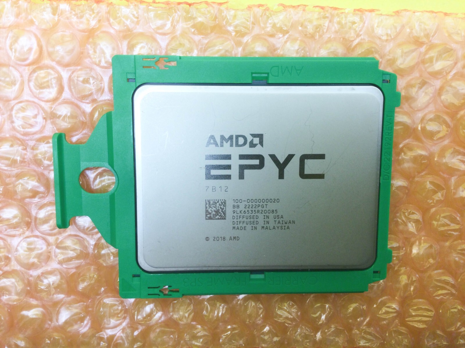 AMD EPYC 7B12 64-Core 128 Thread 2.25 GHz 240W SP3 Server CPU 100-000000020