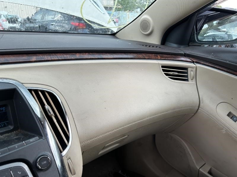 LACROSSE 2011 High Mounted Stop Light 104621899