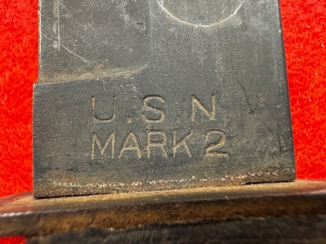 CAMILLUS USN WW2 MK 2 FIGHTING KNIFE IN BM CO SHEATH (760)