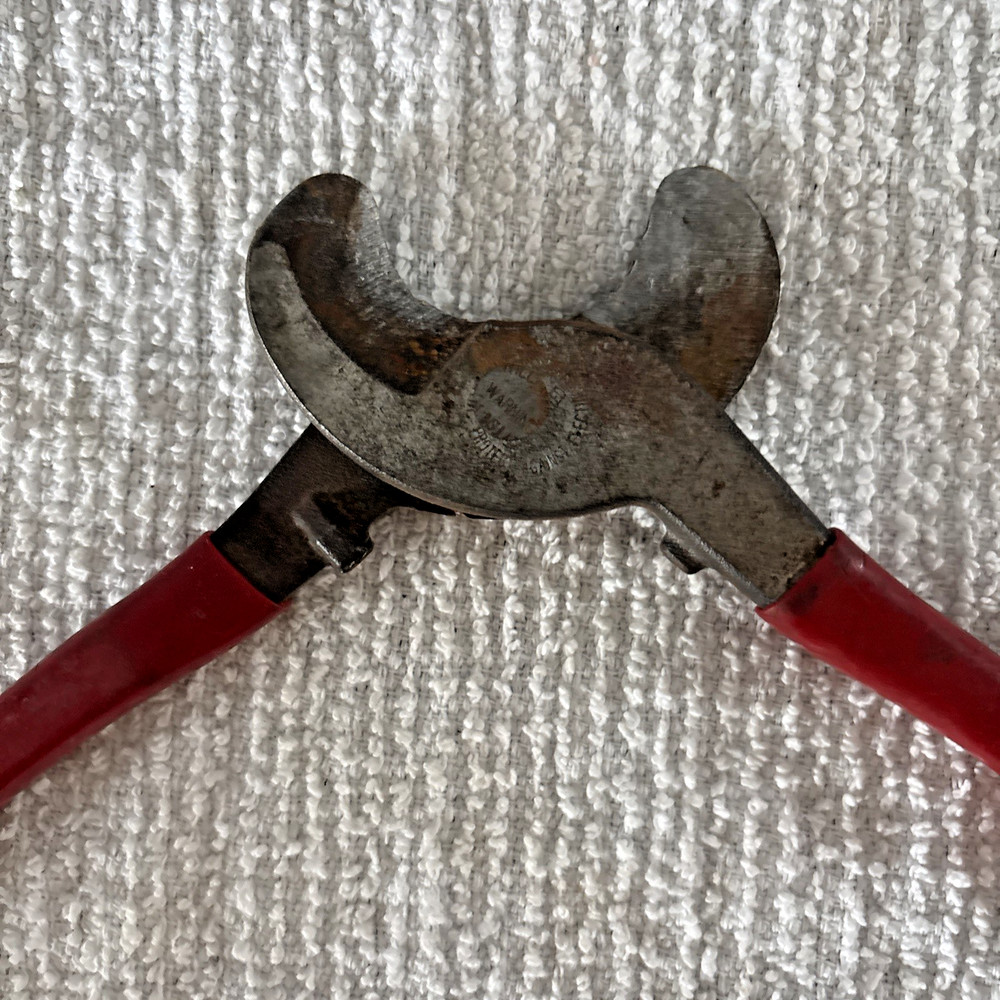 Klein Tools 63050 9-1/2" High Leverage Cable Cutters Pliers