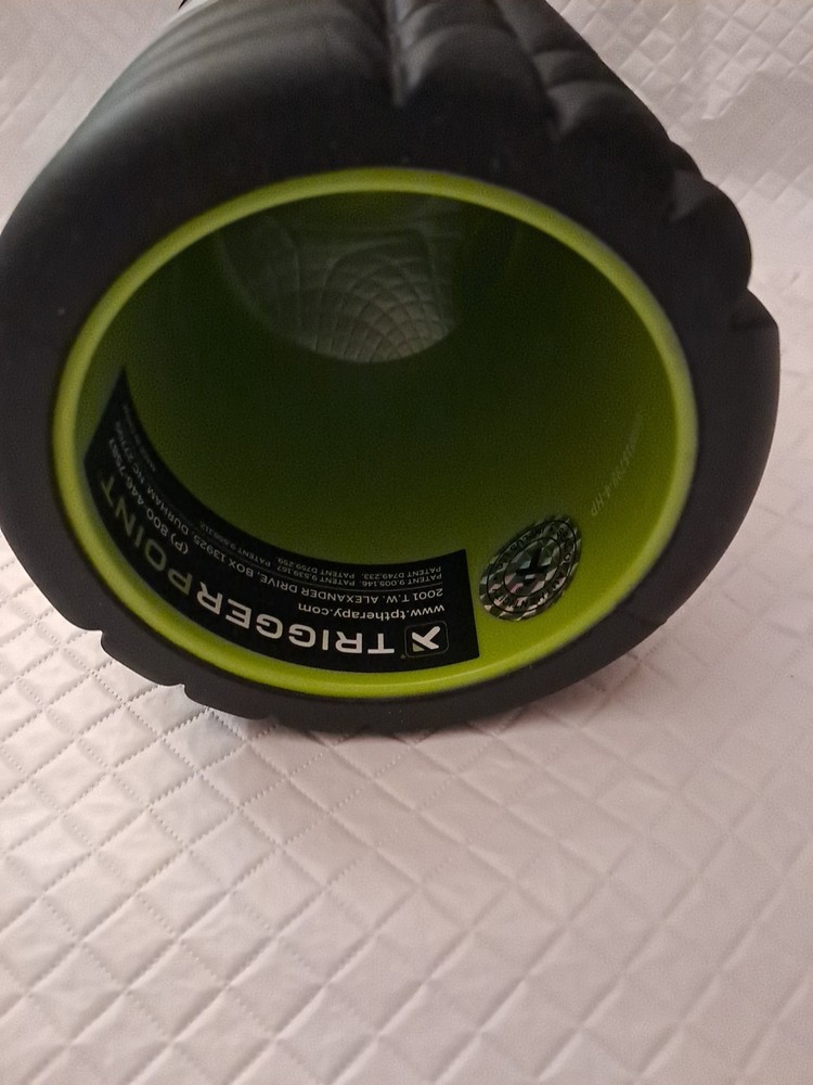 TriggerPoint GRID Foam Roller Black High Density Muscle Recovery NEW