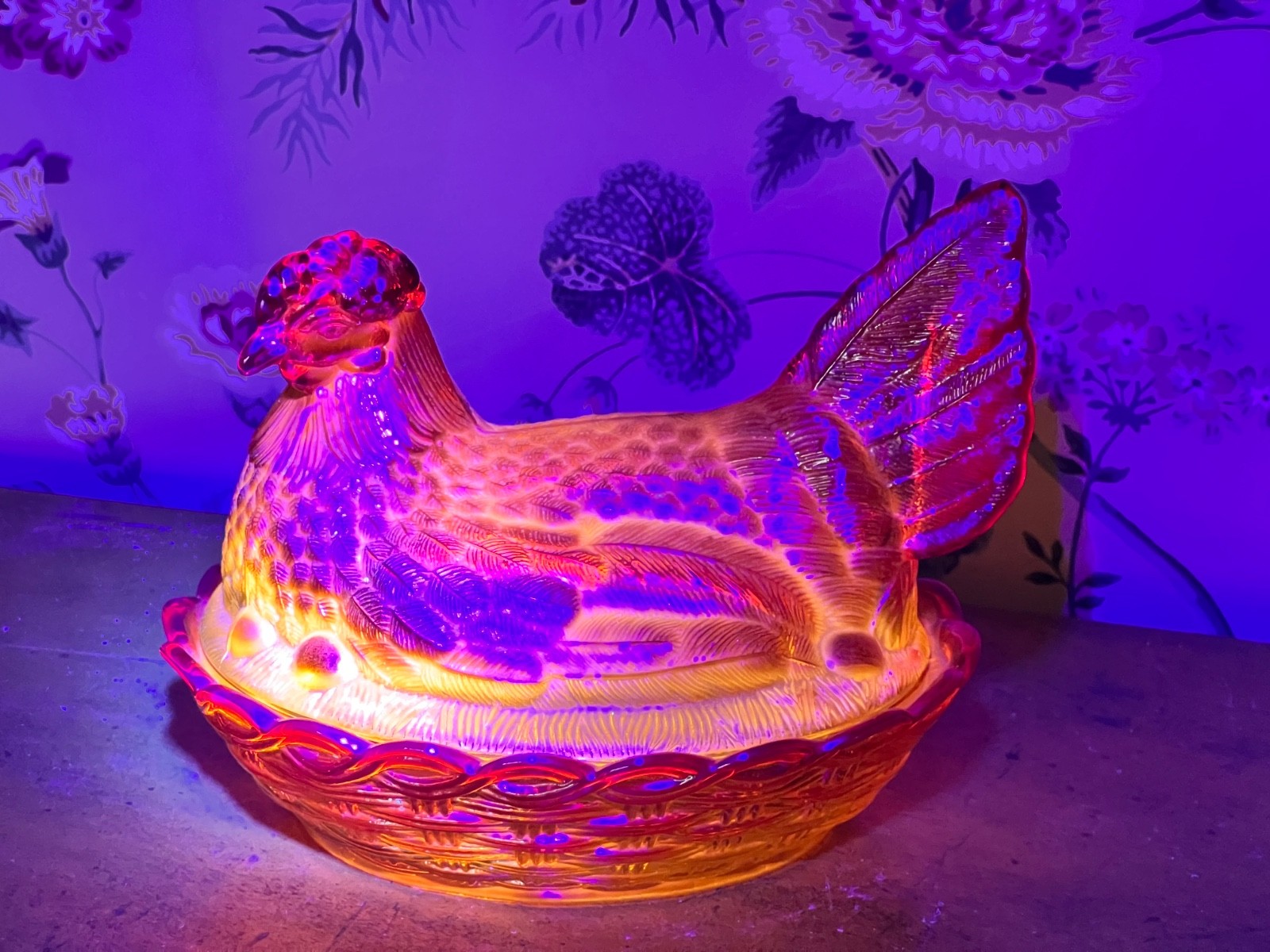 RARE! LG Wright XL Amberina Glass Hen On Nest 7 1/2" MINT!