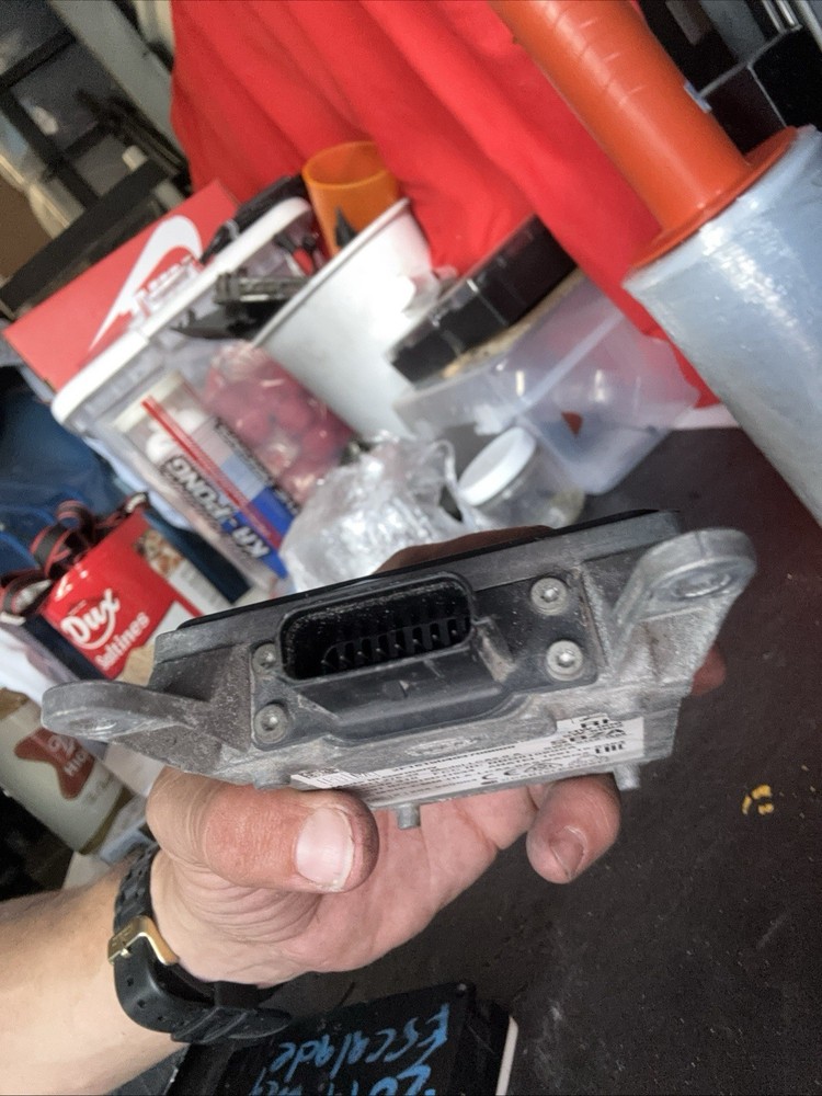 CADILLAC ESCALADE Camera/Projector radar unit, (bumper mounted) 16