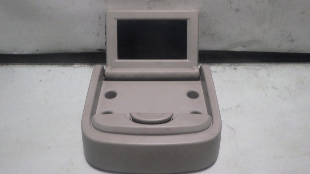 04 CHRYSLER PACIFICA Info Screen 04685877AD