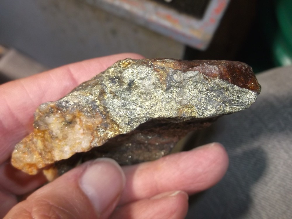 gold silver copper ore, 130 grams samples ,ore high grade .