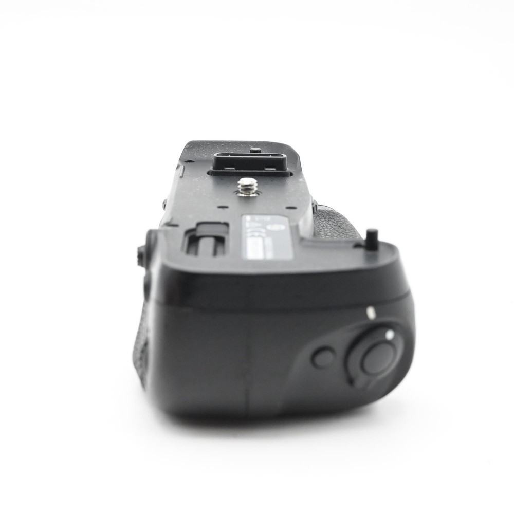 Nikon MB-D17 Multi Power Battery Pack for Nikon D500 #059