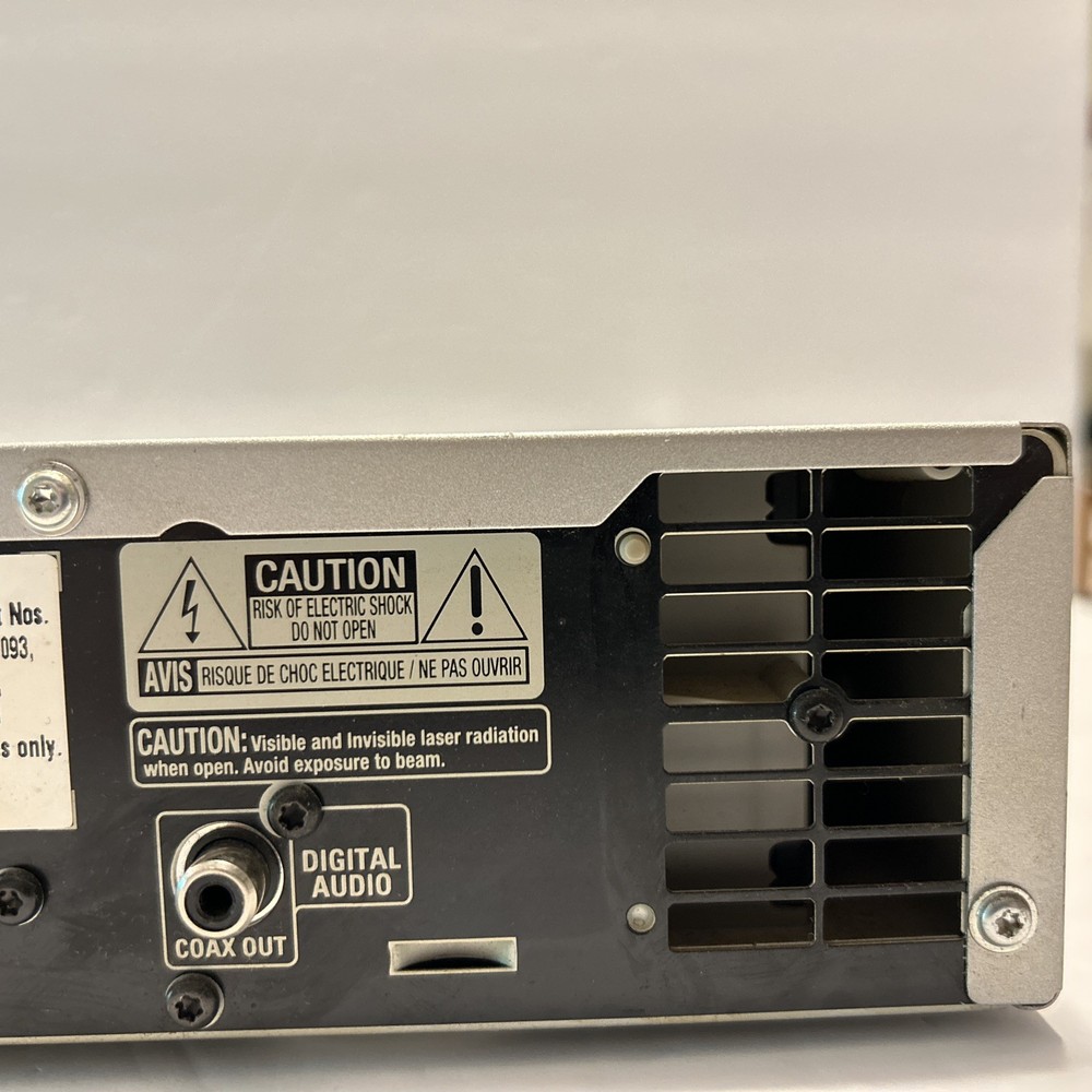 Phillips DVD Recorder Player - Model DVDR615/17 With Remote Read