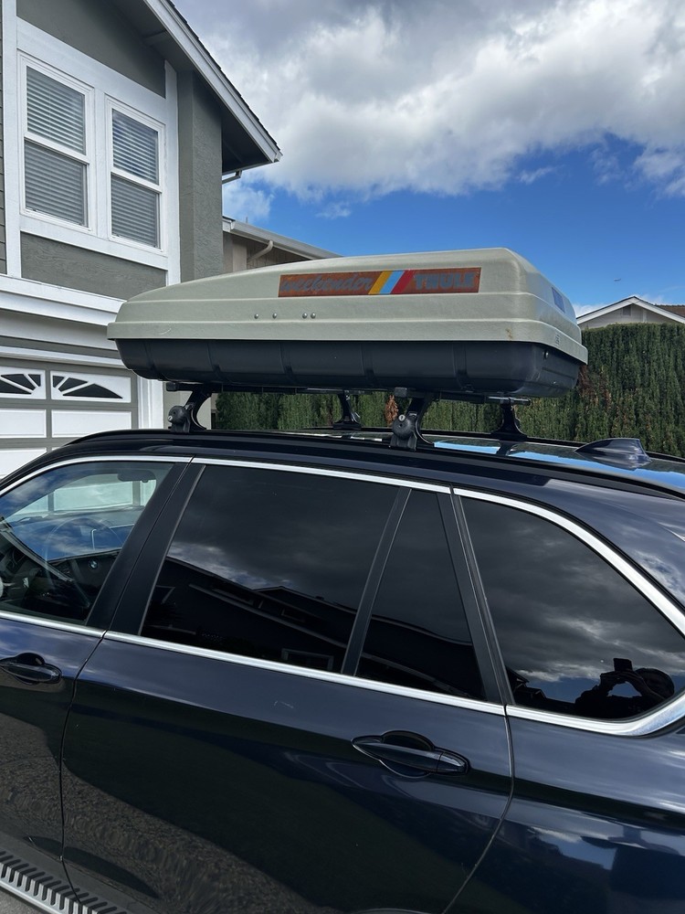 Thule Cargo Box + Roof Rack + Ski Attachment - Complete Setup - $200 Used