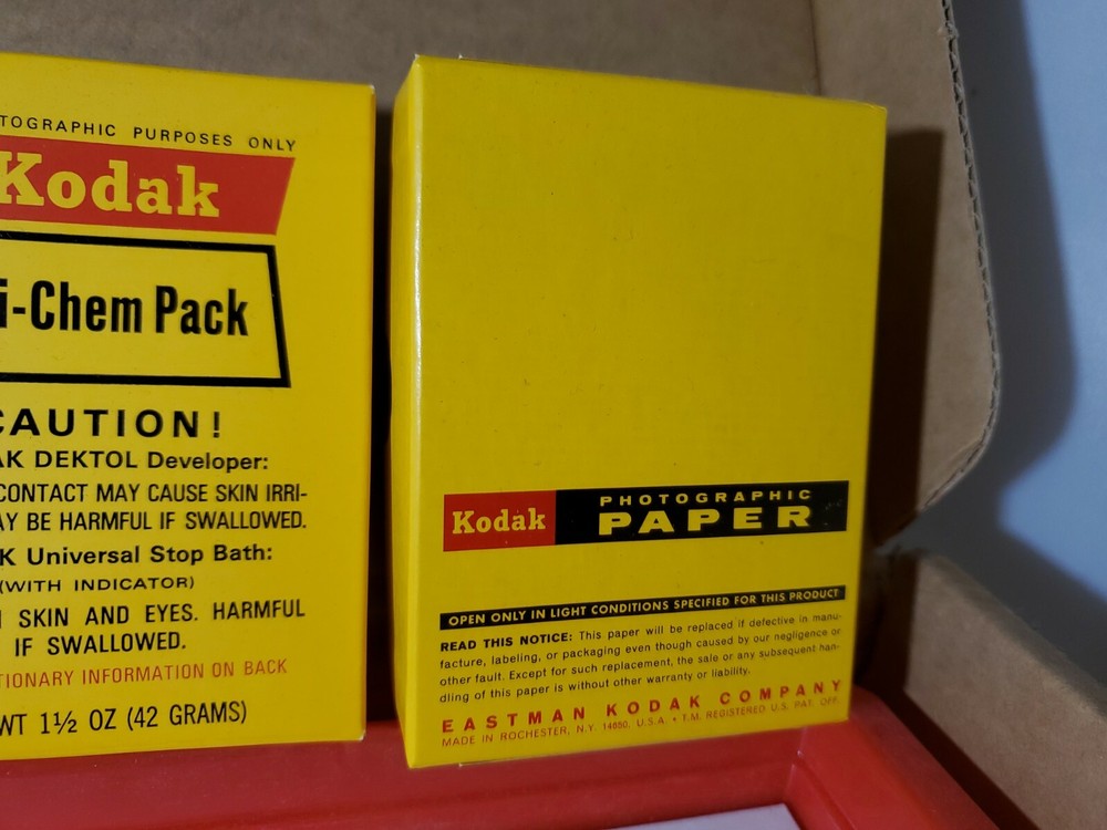 Vintage Kodak Photograph Developing Kit RARE