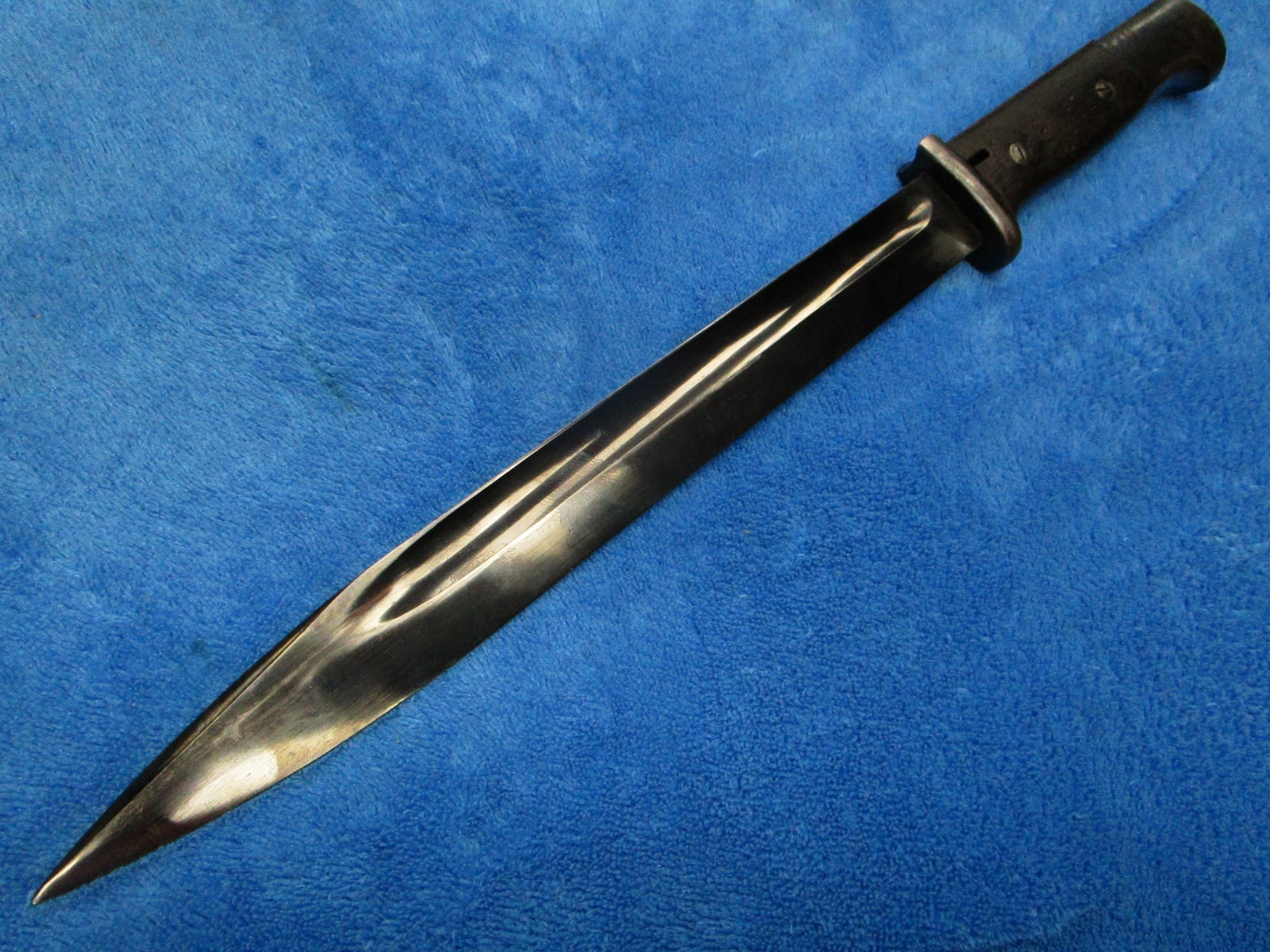 ORIGINAL WW2 PORTUGESE 2ND GERMAN CONTRACT K98 COMBAT BAYONET EXCELLENT