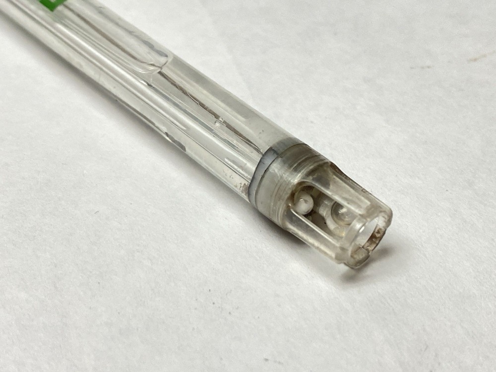 Extech PH220 Waterproof Palm PH Meter With Probe