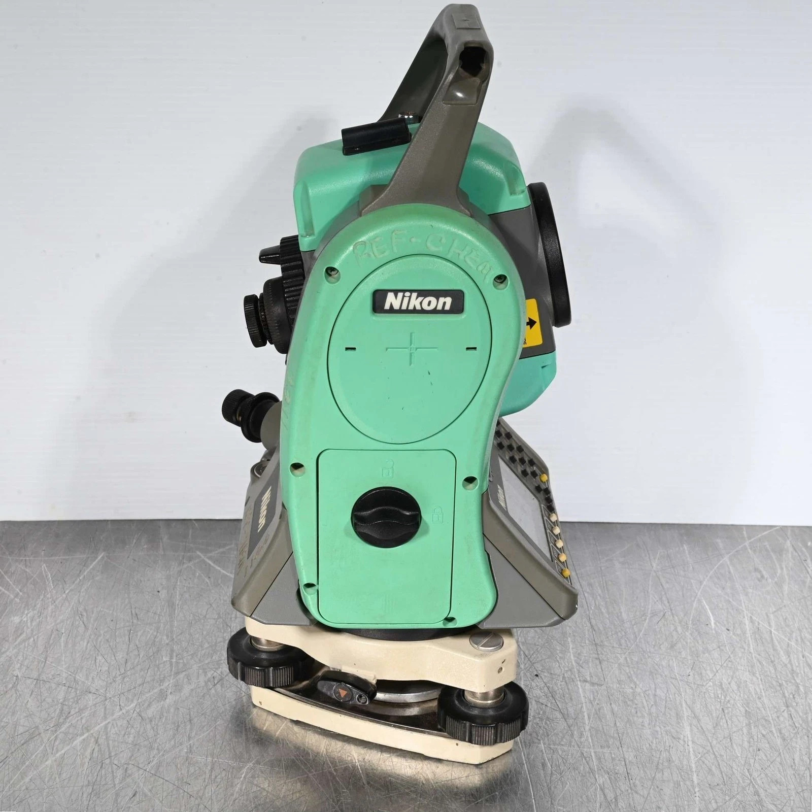 Nikon Nivo 5.M Total Station/30x/5000M Prism/500M Reflectorless w/Tripod/Case