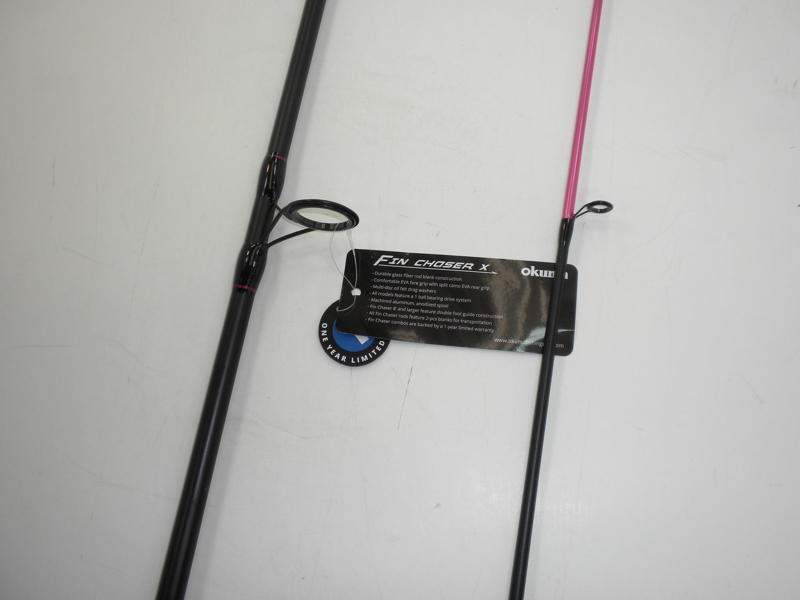 Okuma FNX702MH40PK Fin Chaser X Spinning Rod Reel Combo 7 ft MH 2 pc Pink