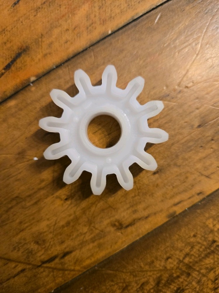 Coin Hopper Evolution Large Plastic Gear 12 Tooth